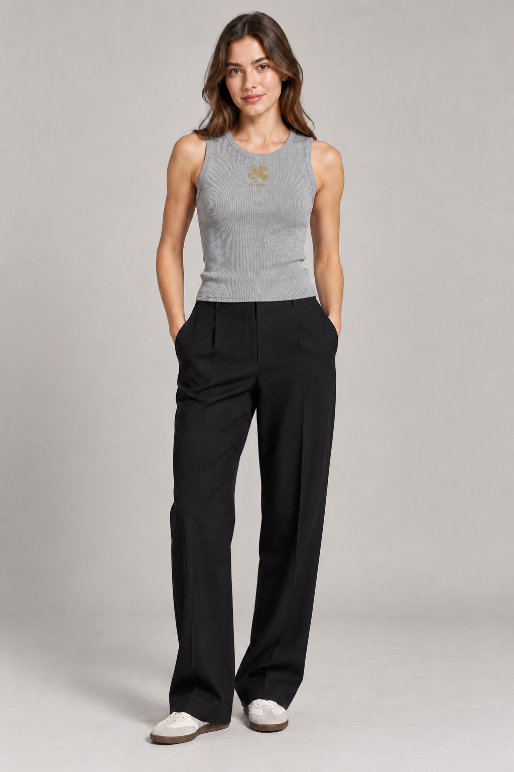 Top Smanicato in Maglia a Costine