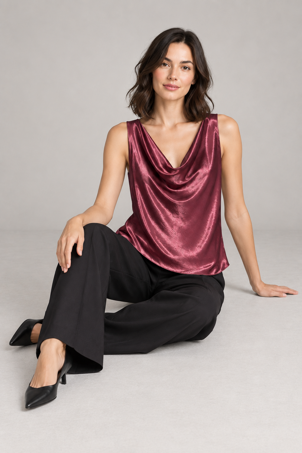 Top bordeaux senza maniche con scollo drappeggiato